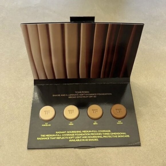 TOM FORD Soft Radiance Foundation deluxe sample w/ 4 shades - Picture 1 of 4